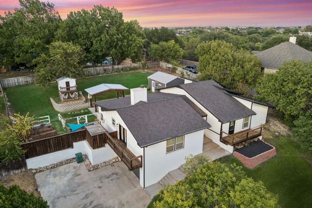 8724 Overland Drive, Fort Worth, TX 76179