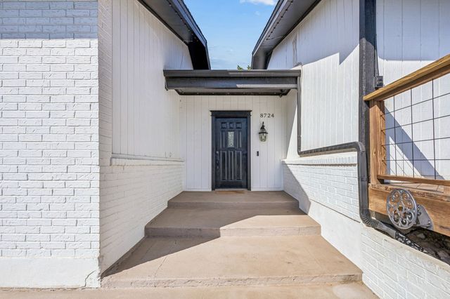 8724 Overland Drive, Fort Worth, TX 76179