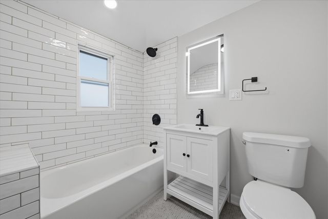 3523 S 57th Avenue, Cicero, IL 60804