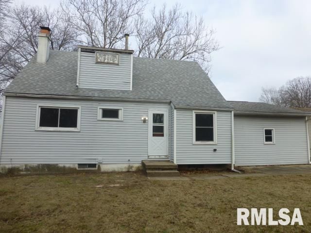 1319 CRESTVIEW Drive, Springfield, IL 62702