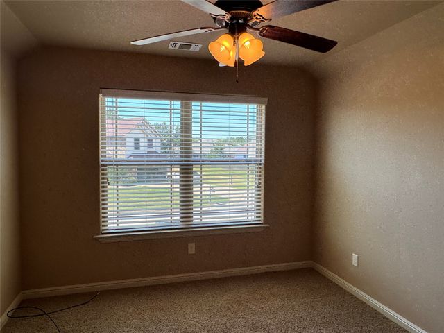 1443 Lauren Lane, Granbury, TX 76048