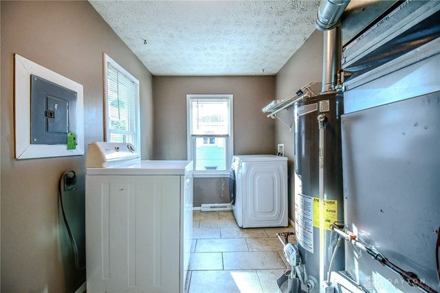 4924 Dinsmore Road, Dayton, OH 45449