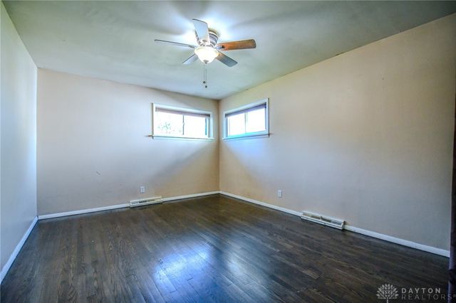 4924 Dinsmore Road, Dayton, OH 45449