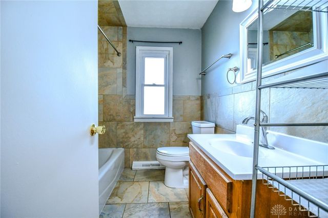 4924 Dinsmore Road, Dayton, OH 45449