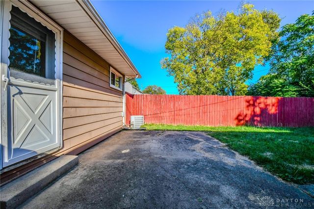 4924 Dinsmore Road, Dayton, OH 45449