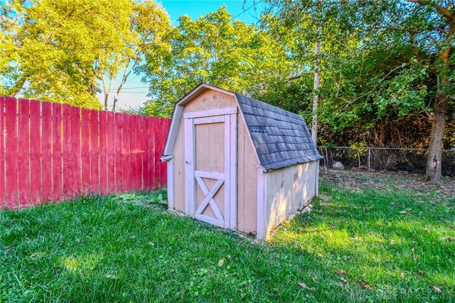 4924 Dinsmore Road, Dayton, OH 45449