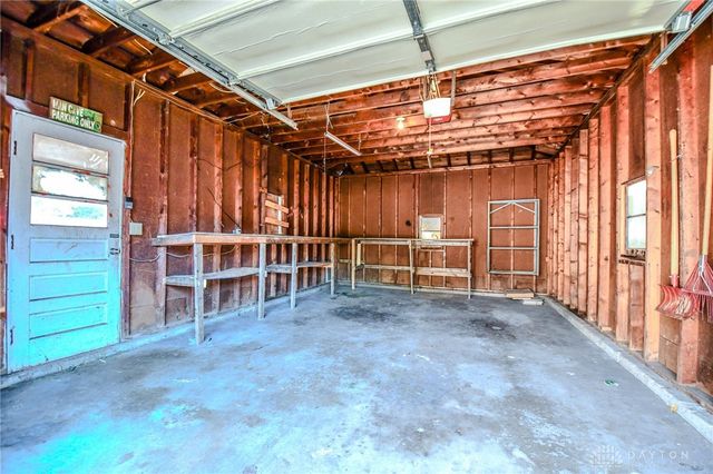 4924 Dinsmore Road, Dayton, OH 45449