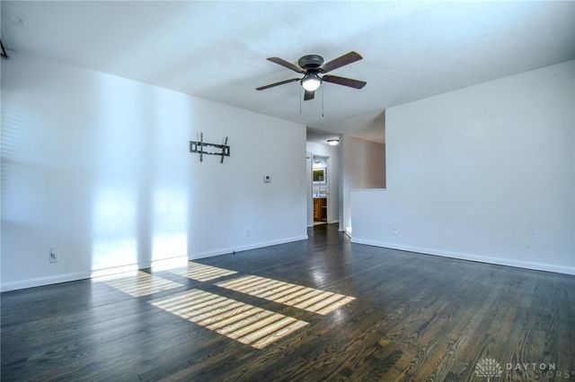 4924 Dinsmore Road, Dayton, OH 45449