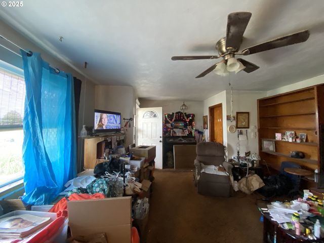 35001 SEAVEY LOOP Rd, Eugene, OR 97405