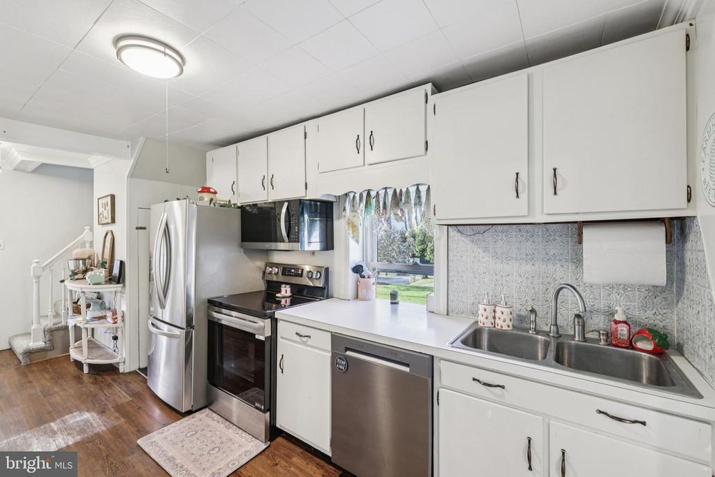 Image 12 of property listing at 14545 BARKDOLL RD, Hagerstown, MD 21742