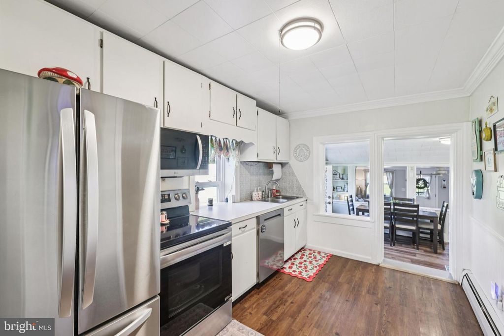 Image 13 of property listing at 14545 BARKDOLL RD, Hagerstown, MD 21742