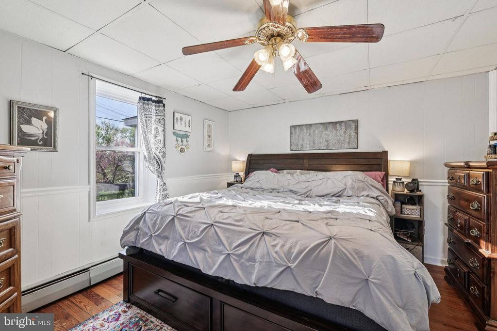 Image 16 of property listing at 14545 BARKDOLL RD, Hagerstown, MD 21742