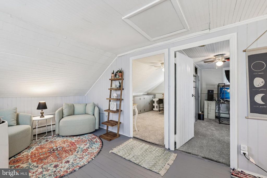 Image 22 of property listing at 14545 BARKDOLL RD, Hagerstown, MD 21742