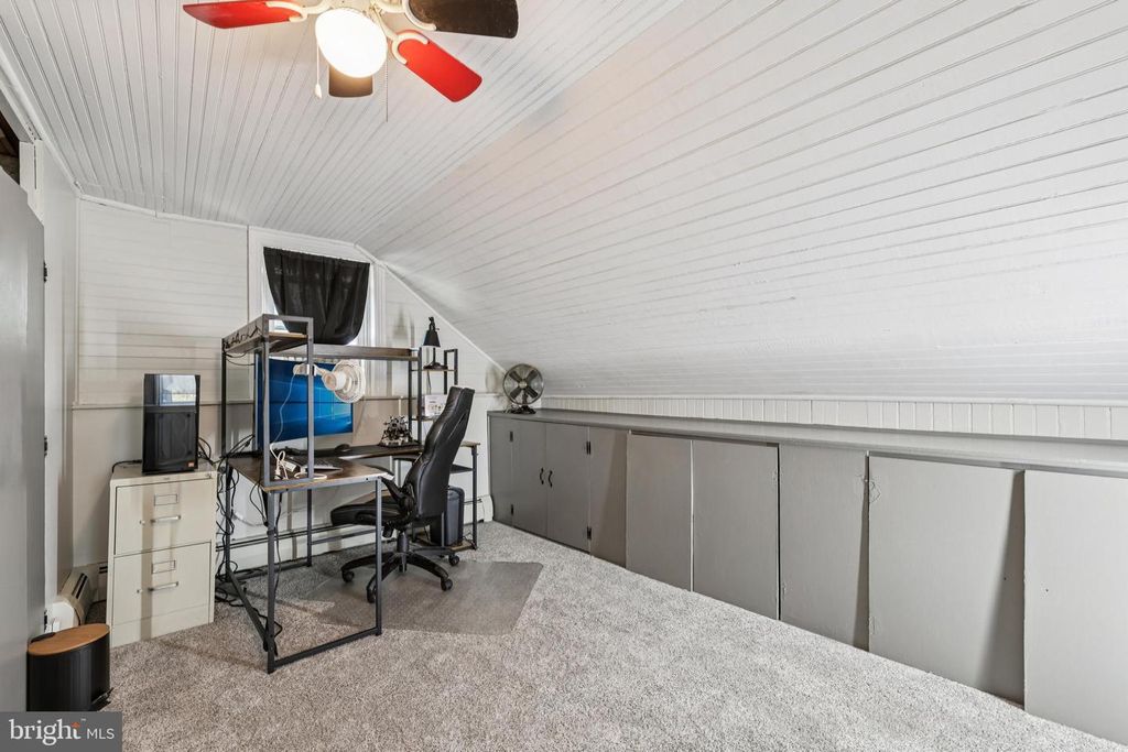 Image 27 of property listing at 14545 BARKDOLL RD, Hagerstown, MD 21742