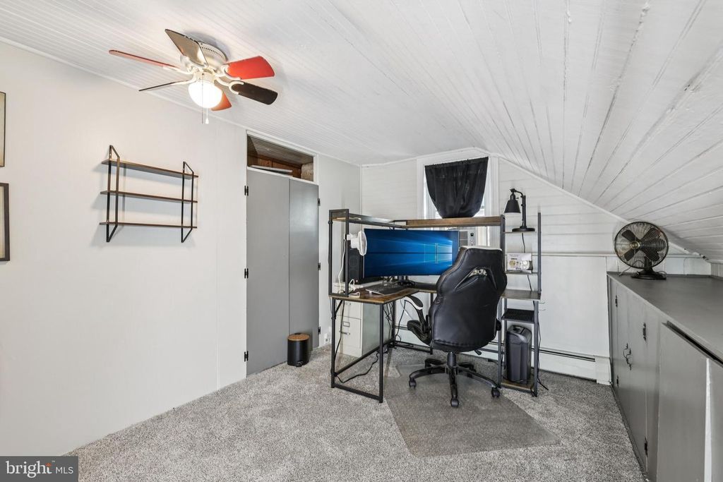 Image 28 of property listing at 14545 BARKDOLL RD, Hagerstown, MD 21742