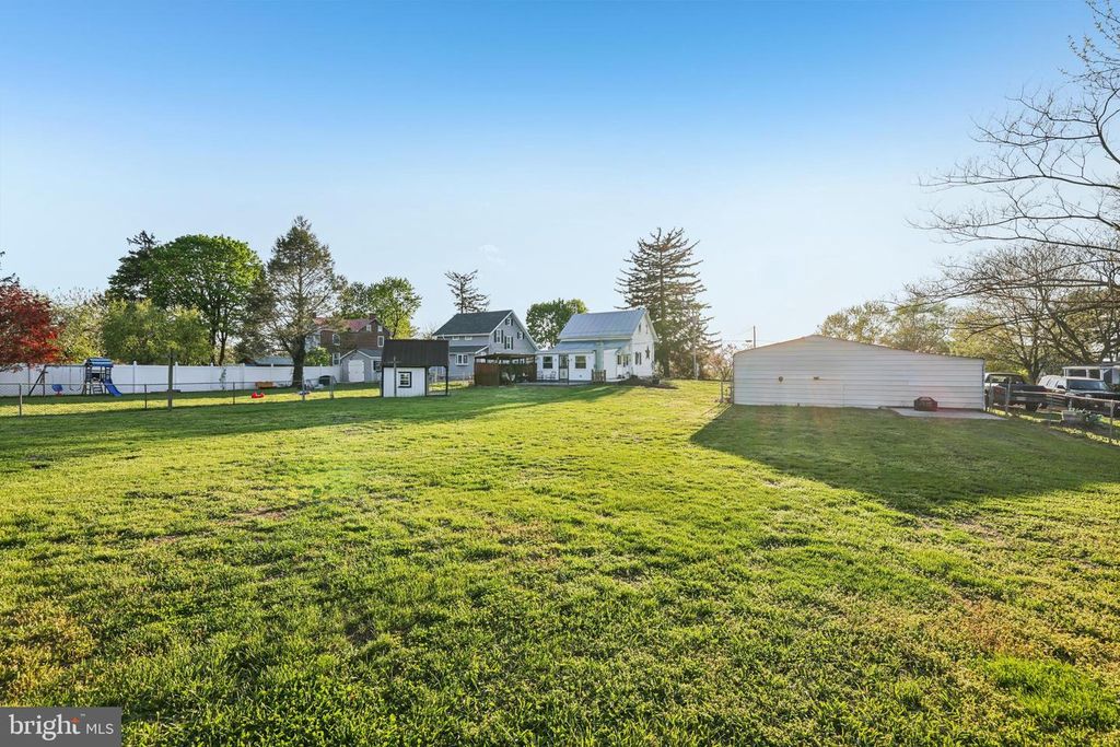 Image 38 of property listing at 14545 BARKDOLL RD, Hagerstown, MD 21742