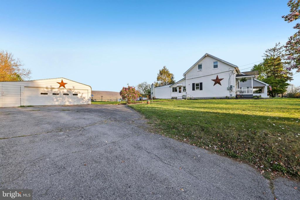 Image 39 of property listing at 14545 BARKDOLL RD, Hagerstown, MD 21742