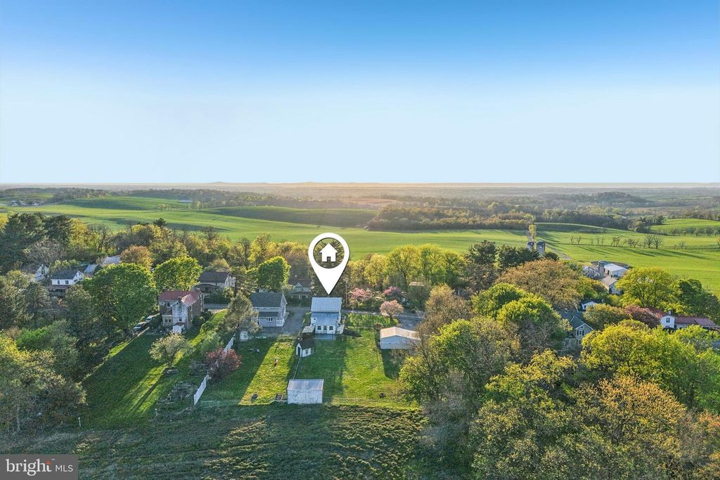 Image 43 of property listing at 14545 BARKDOLL RD, Hagerstown, MD 21742