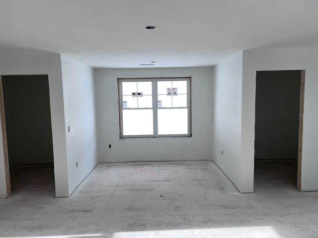 105 Seaverns Bridge Road, Merrimack, NH 03054