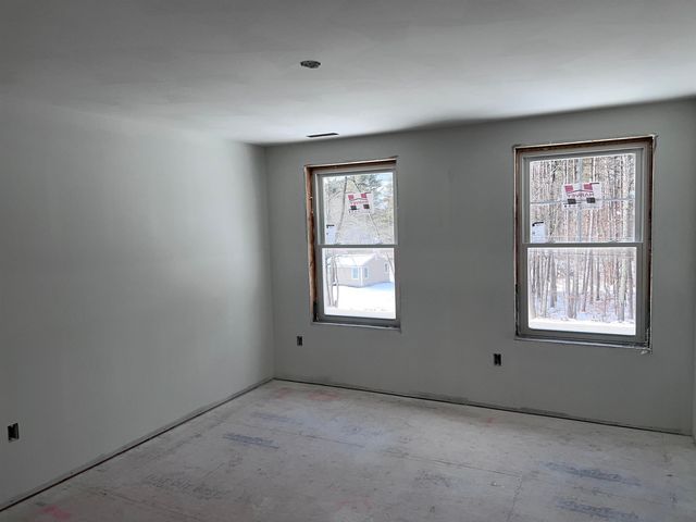 105 Seaverns Bridge Road, Merrimack, NH 03054