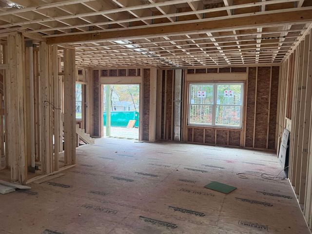 105 Seaverns Bridge Road, Merrimack, NH 03054