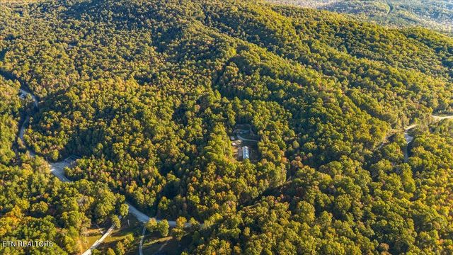 2579 Campground Rd, Sunbright, TN 37872