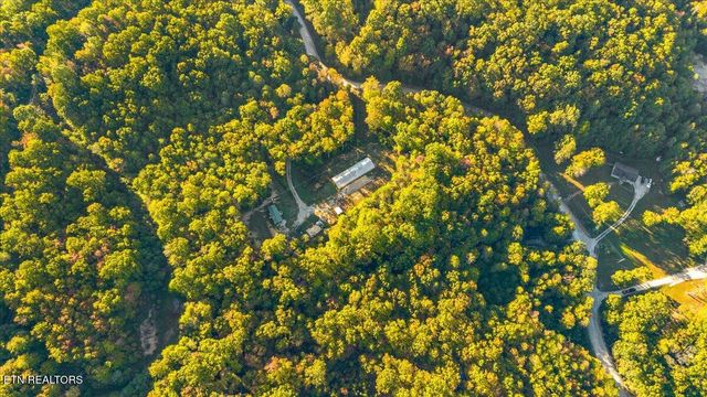 2579 Campground Rd, Sunbright, TN 37872