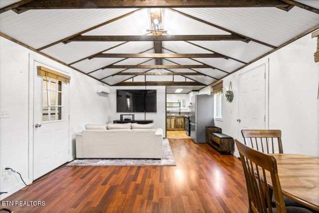 2579 Campground Rd, Sunbright, TN 37872