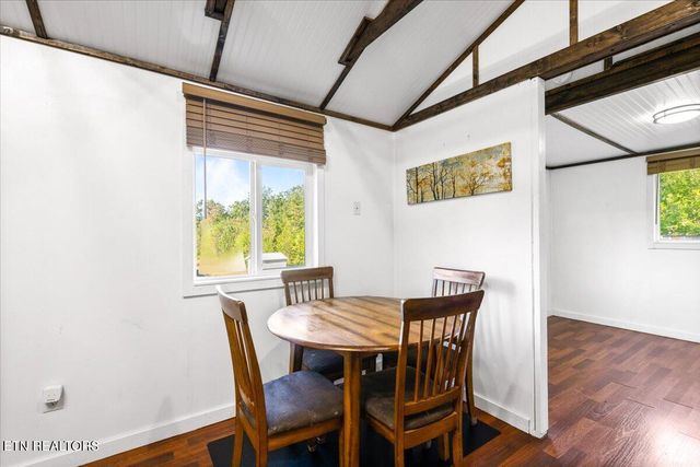 2579 Campground Rd, Sunbright, TN 37872