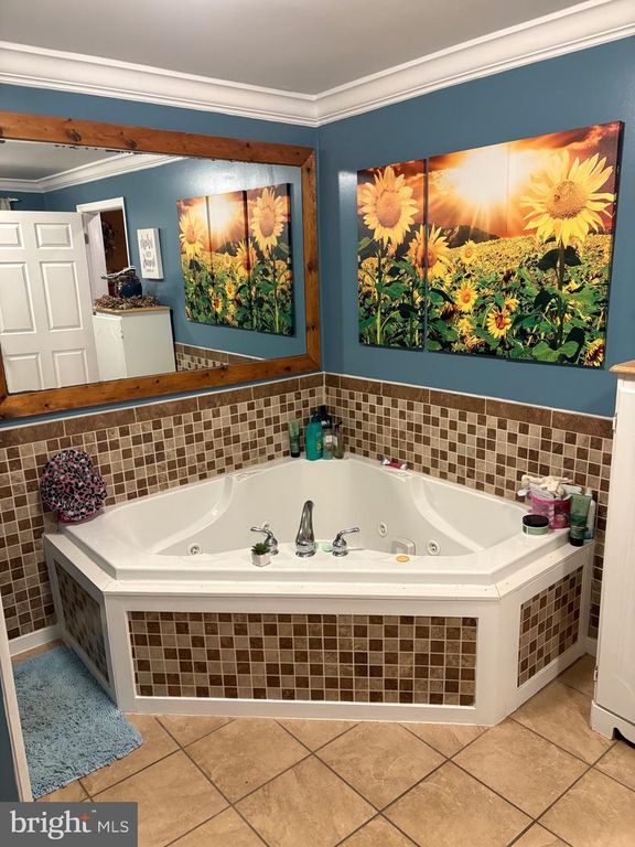 Image 15 of property listing at 26669 QUEENTREE RD, Mechanicsville, MD 20659