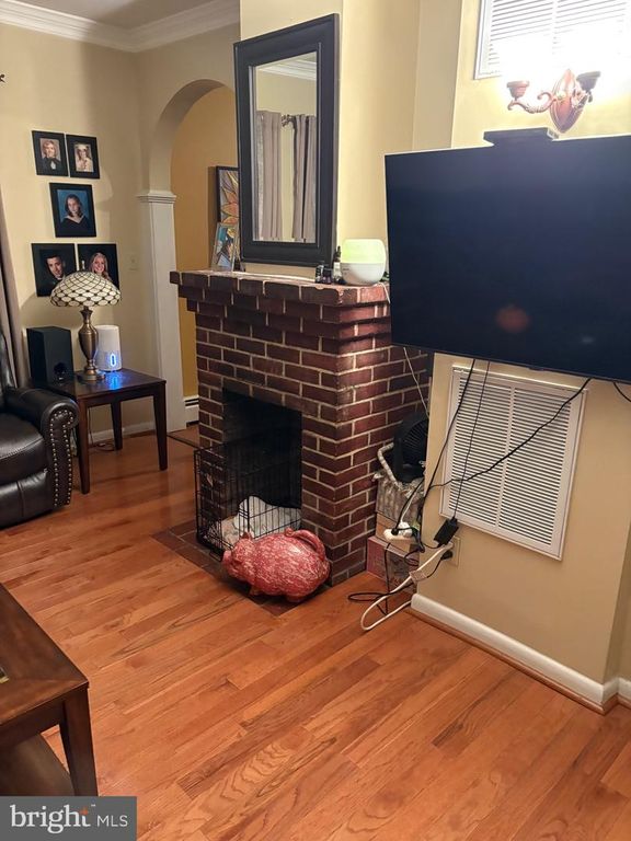 Image 9 of property listing at 26669 QUEENTREE RD, Mechanicsville, MD 20659