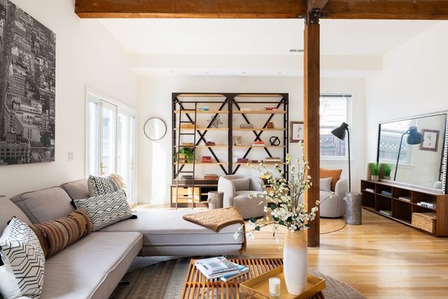 7 Stetson Street, Brookline, MA 02446