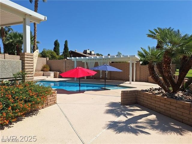 893 Fairway Drive, Boulder City, NV 89005