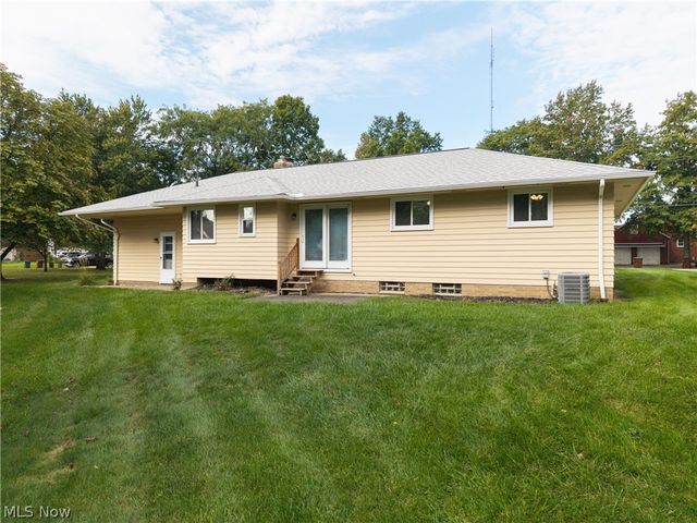 7413 Ward Road, Parma, OH 44134