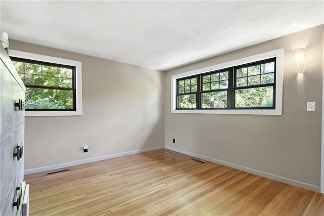 3 Hilltop Court, Smithfield, RI 02828