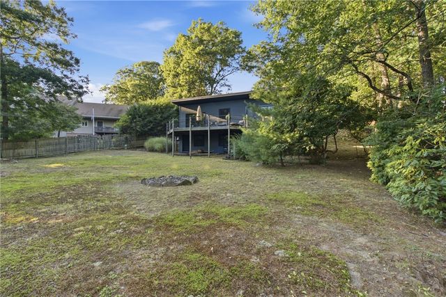 3 Hilltop Court, Smithfield, RI 02828