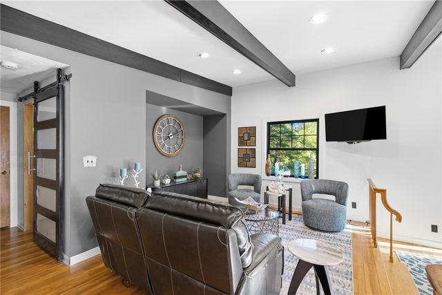 3 Hilltop Court, Smithfield, RI 02828
