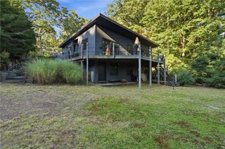 3 Hilltop Court, Smithfield, RI 02828