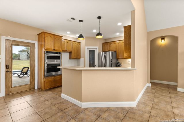 2419 Eden, Seguin, TX 78155