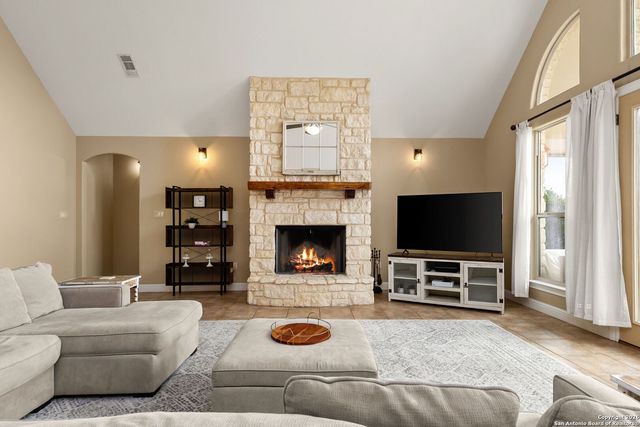 2419 Eden, Seguin, TX 78155