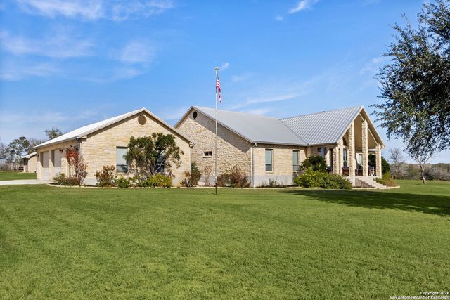 2419 Eden, Seguin, TX 78155