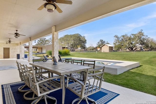 2419 Eden, Seguin, TX 78155