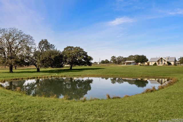 2419 Eden, Seguin, TX 78155