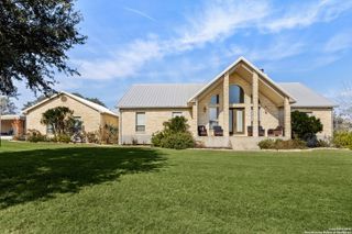 2419 Eden, Seguin, TX 78155