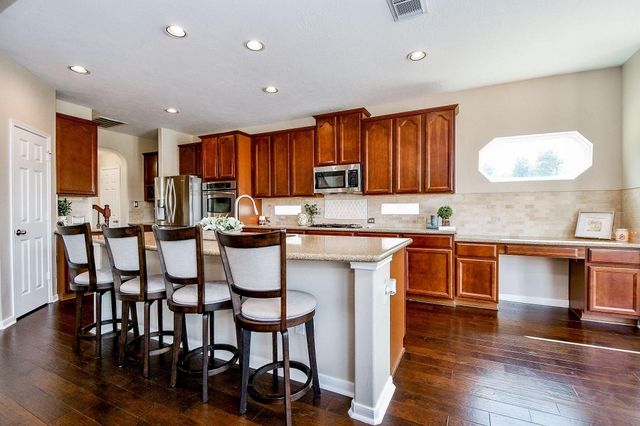 10407 Sandy Cypress Court, Cypress, TX 77433