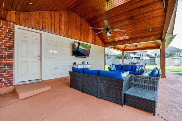 10407 Sandy Cypress Court, Cypress, TX 77433