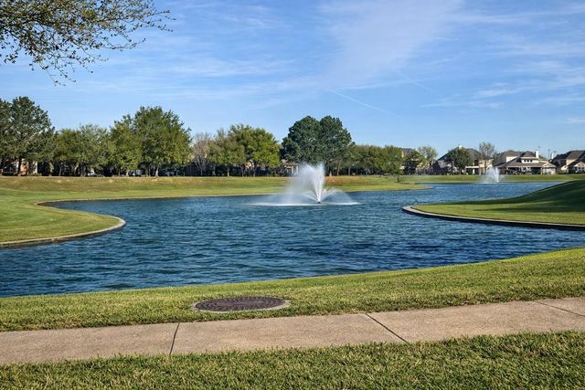 10407 Sandy Cypress Court, Cypress, TX 77433