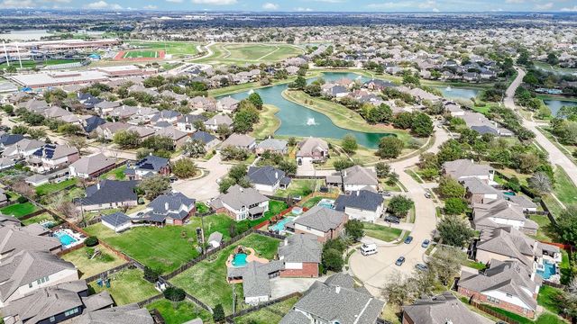 10407 Sandy Cypress Court, Cypress, TX 77433