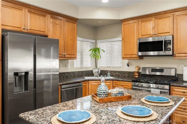 5913 Cypress Point, Long Beach, CA 90808