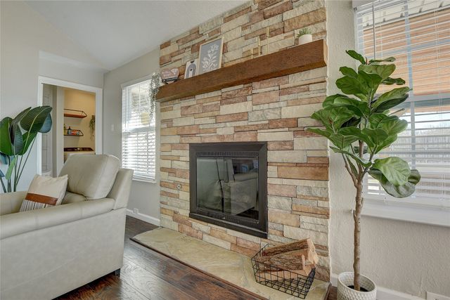 2306 Shadyoaks Lane, Rowlett, TX 75088